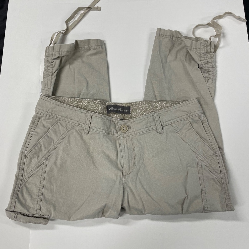 Eddie Bauer Twill 6 Pocket Cargo Cream Capris Size 8 Petite - Picture 2 of 9